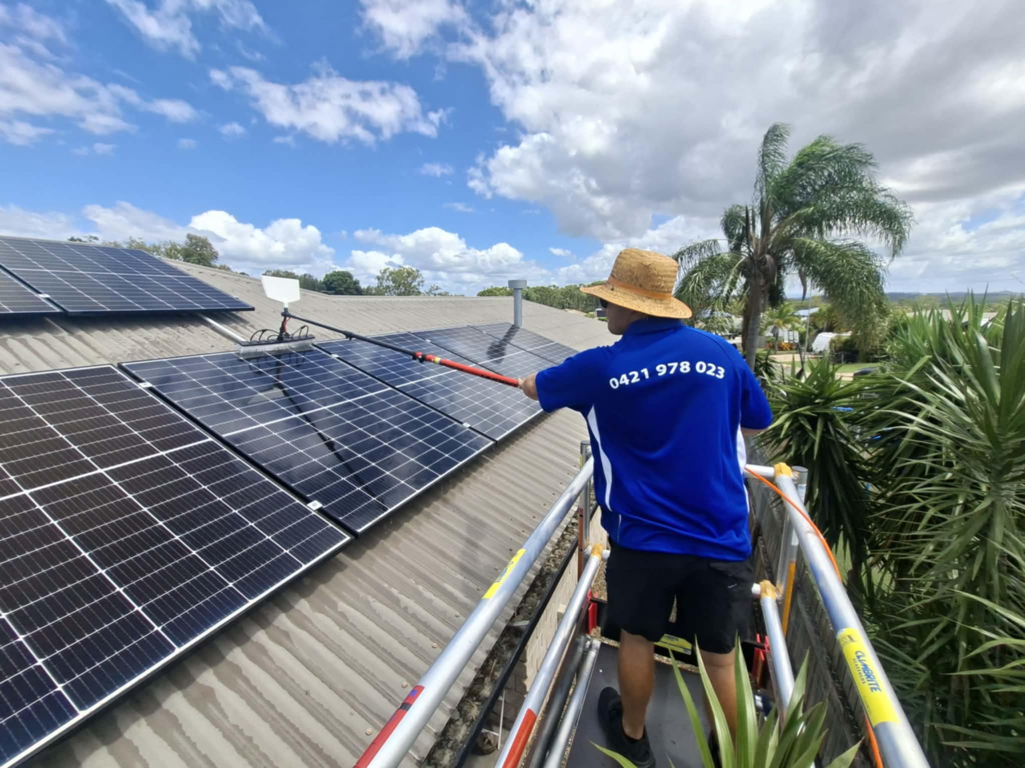 Solar panel cleaning - Clean PV Solutions